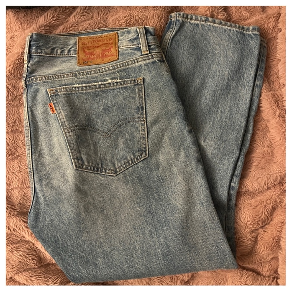 Levi’s 505C Orange Tab Distressed Cropped Jeans - Light Wash - Size 32